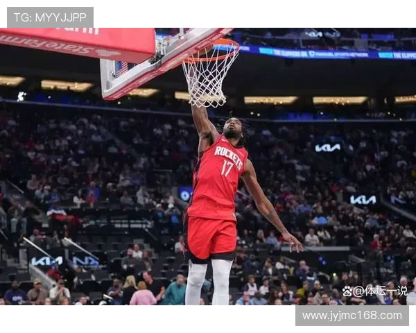 空中滑翔如燕亚历山大巧妙上篮轻松得分展现绝佳技术